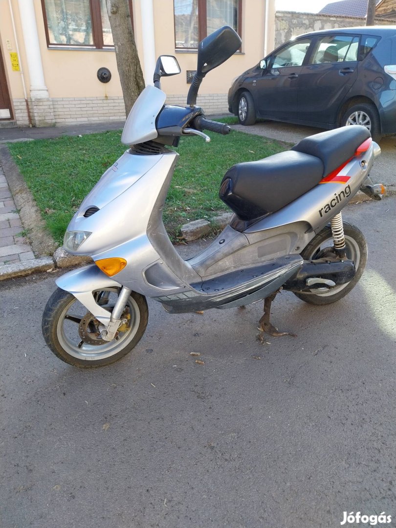 Aprilia sr 50 eladó.