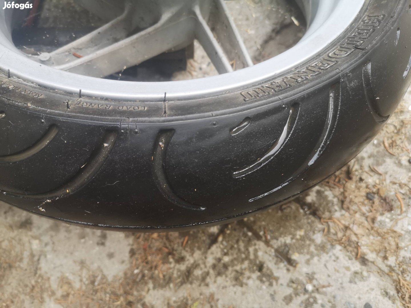 Aprilia sr 50 első, hátsó kerék jó állapotban eladó 