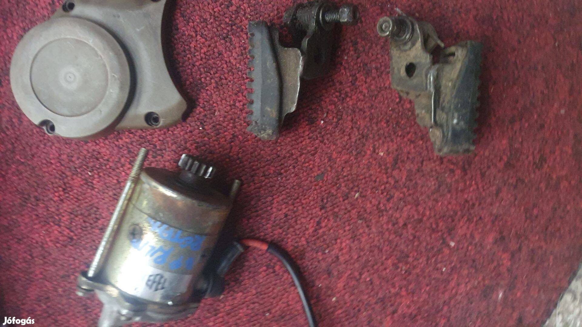 Aprilia tuareg 125 alkatrészek gilera 125 2t berugoresz
