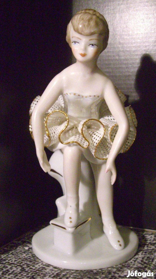Apulum Lucru porcelán balerina hölgy figura 18 cm magas
