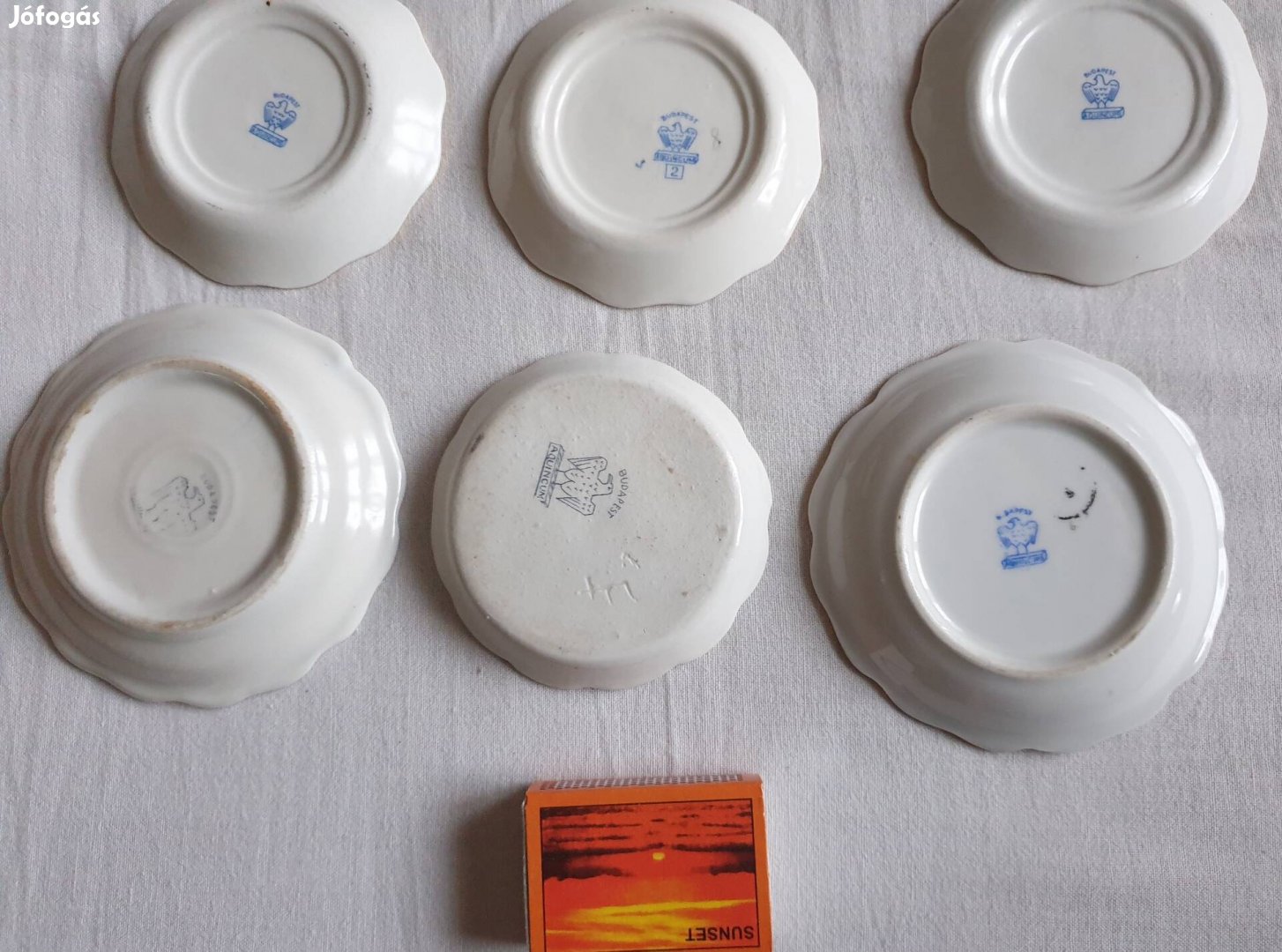 Aqvinkum porcelán, retró kistányérok emlékképes 