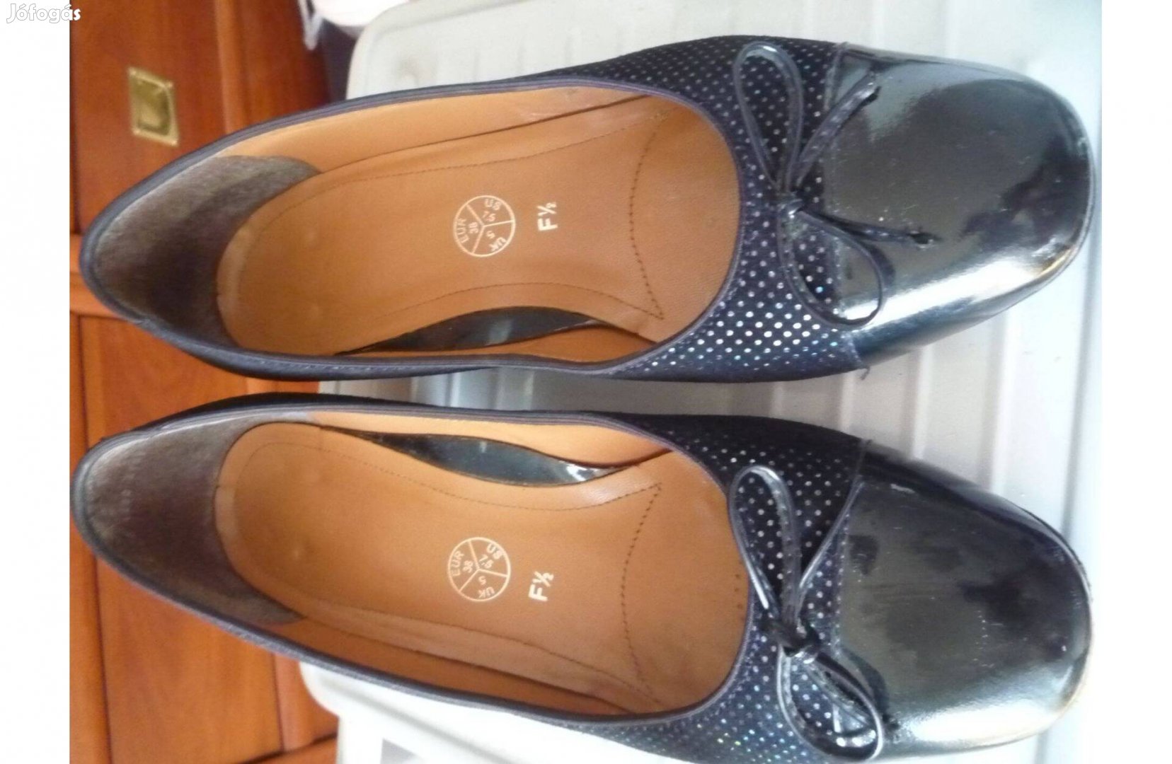Ara" Luftpolster fekete színű 38-as méretű cipő lakk orral