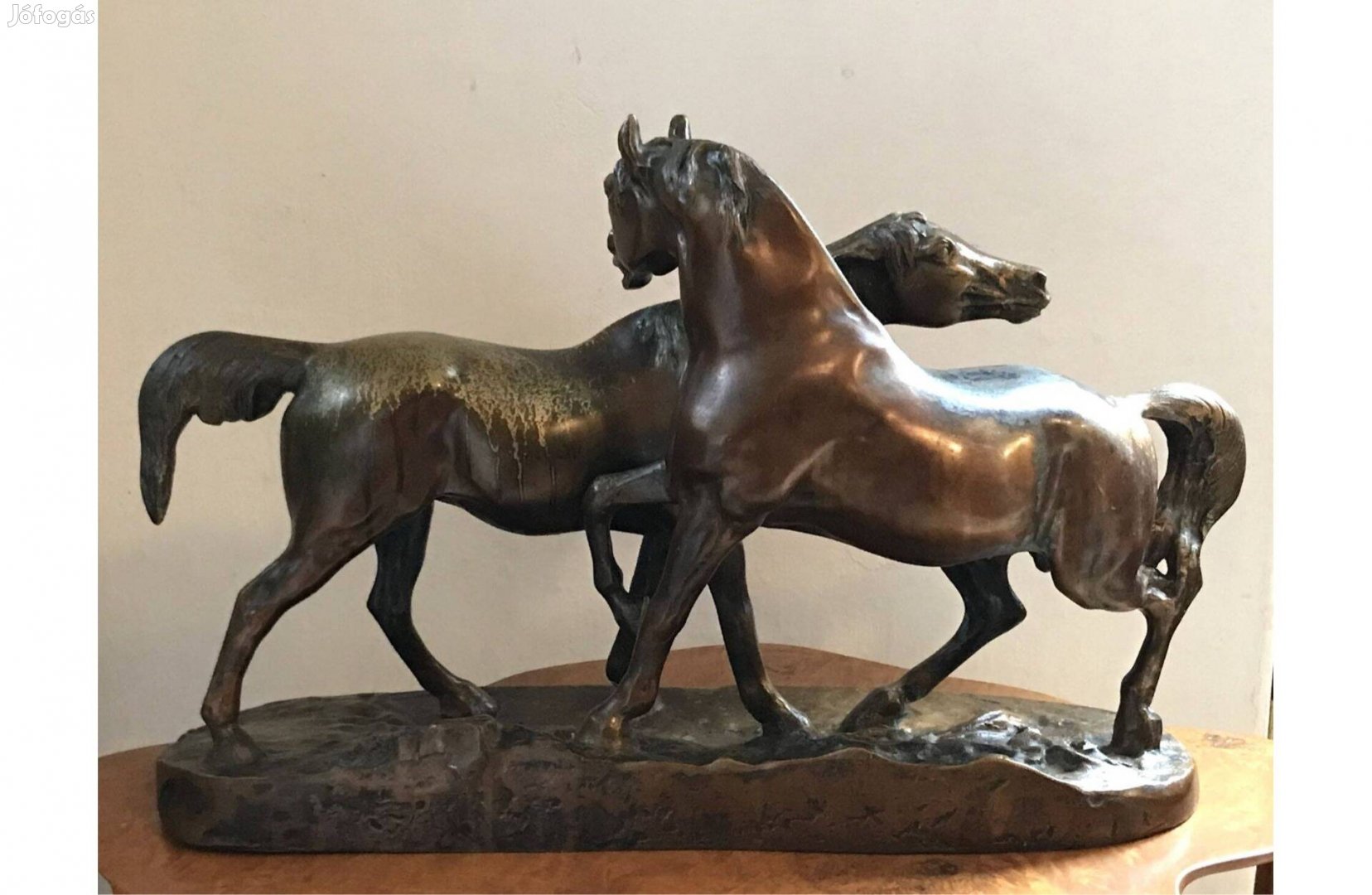 Arab lovak bronz szobor