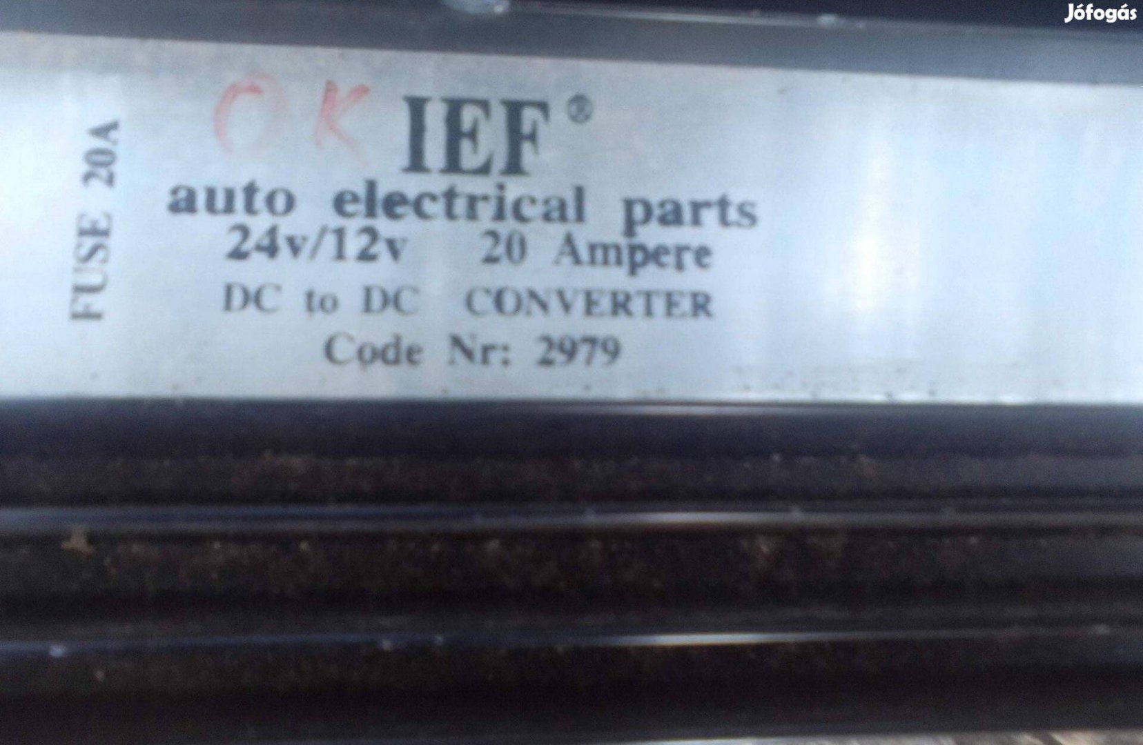 Áramátalakító ínverter24V-12V-ra