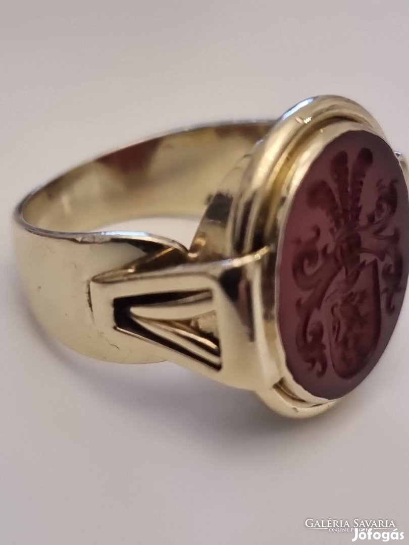 Arany Antik mélynyomó pecsétgyűrű