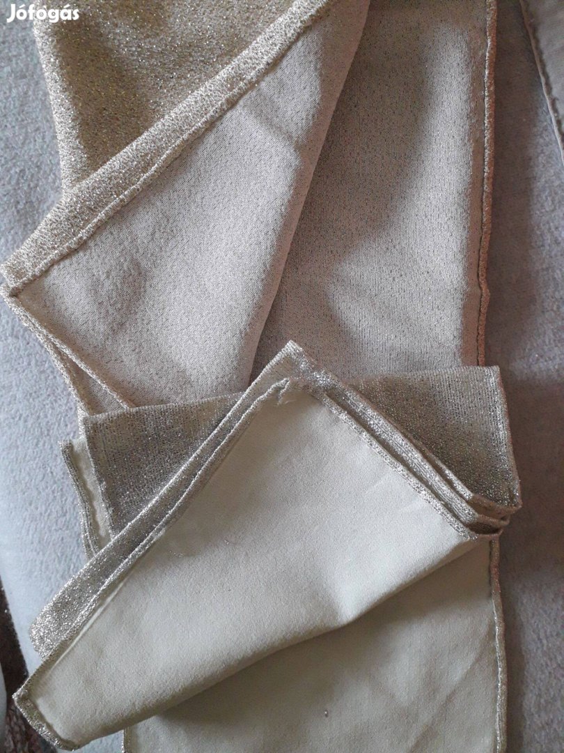 Arany és ezüst lurex alkalmi női sálak