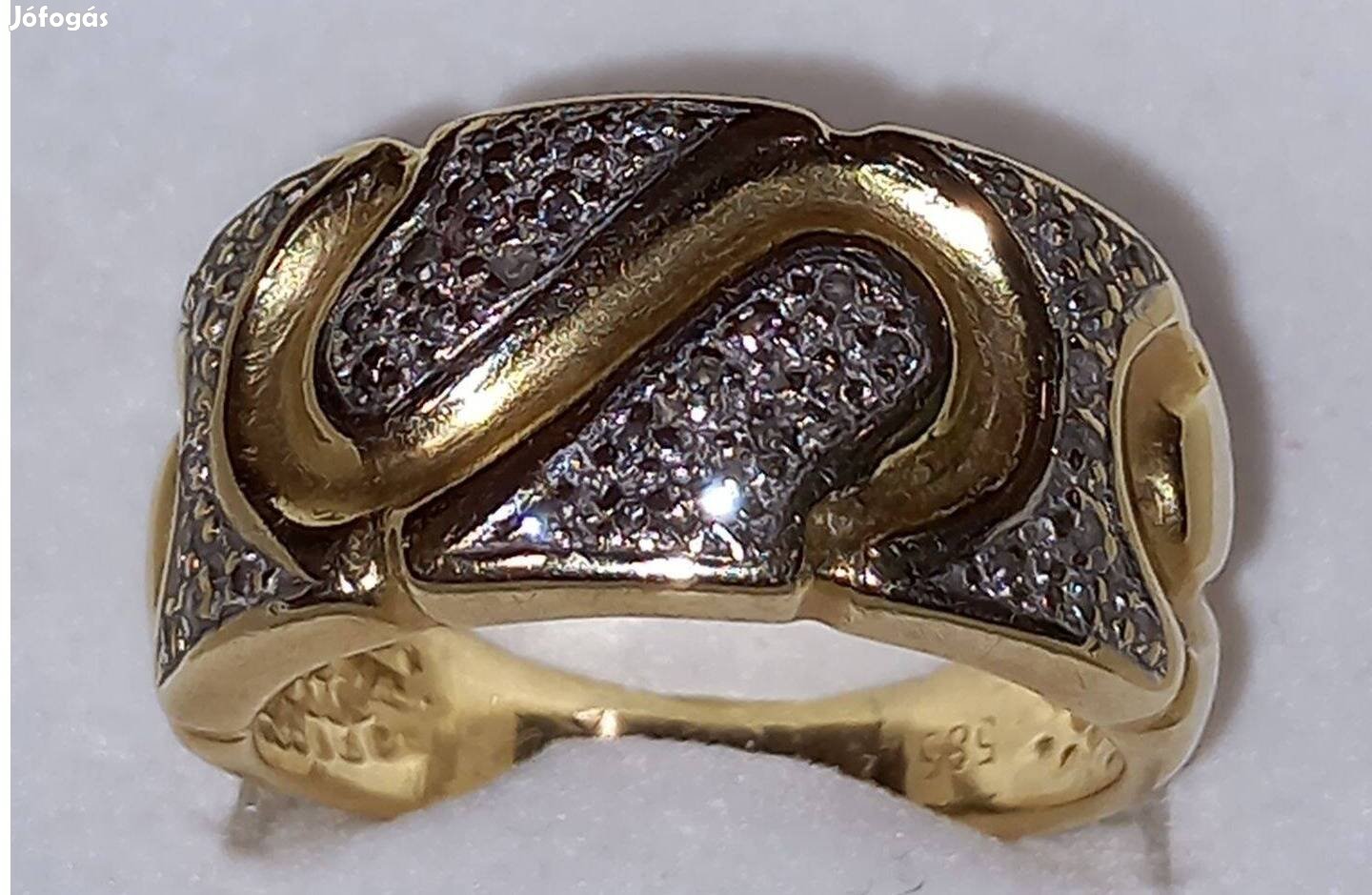 Arany gyémánt brill gyűrű