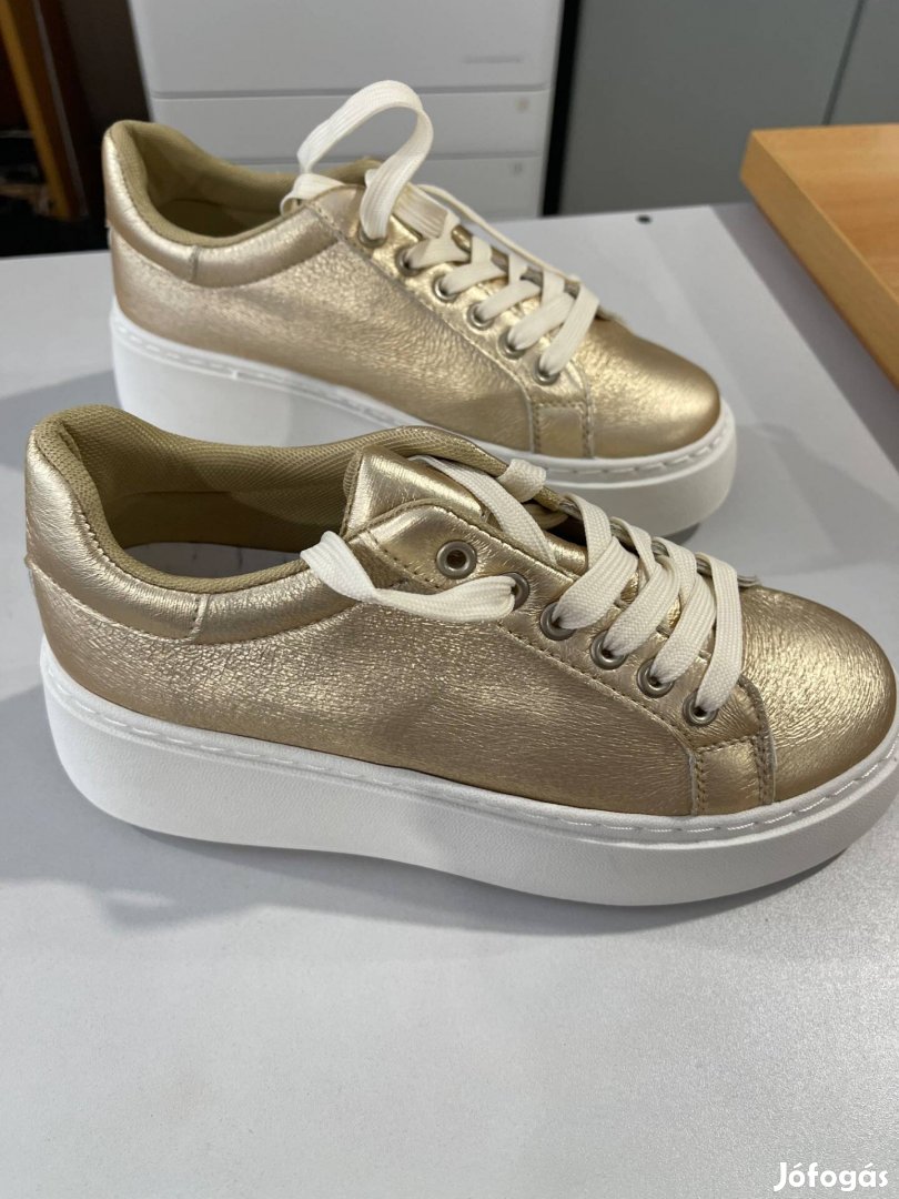 Arany női platform cipő