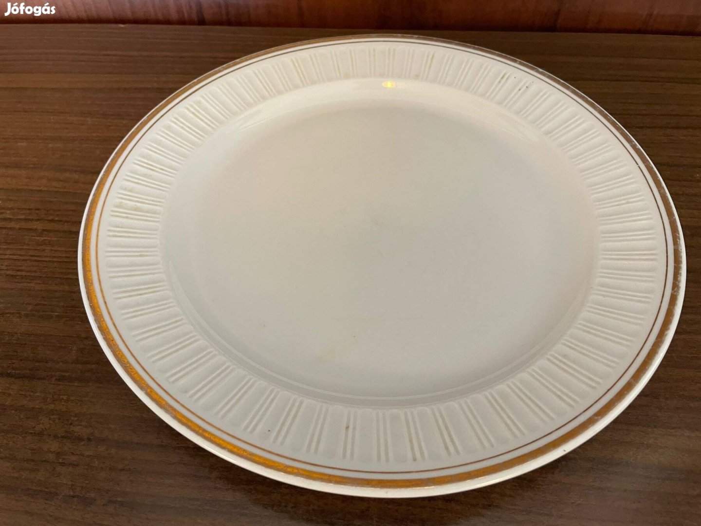 Arany szélű Alföldi porcelán tányér 1 db gyűjtőknek