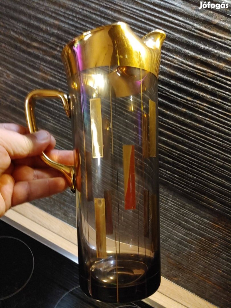 Arany színű luxus ital kiöntő 29 cm magas