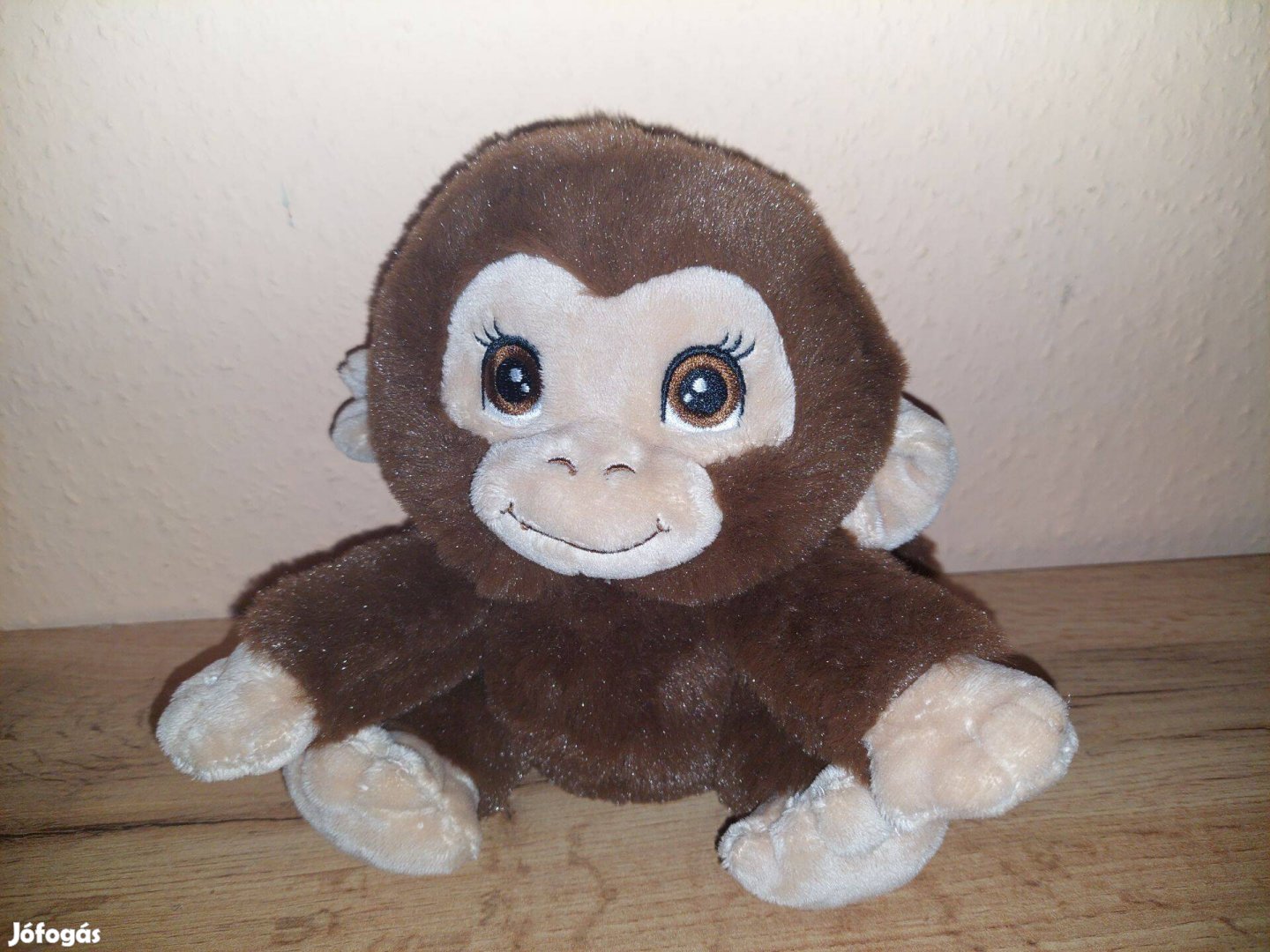 Aranyos lány majom 20 cm
