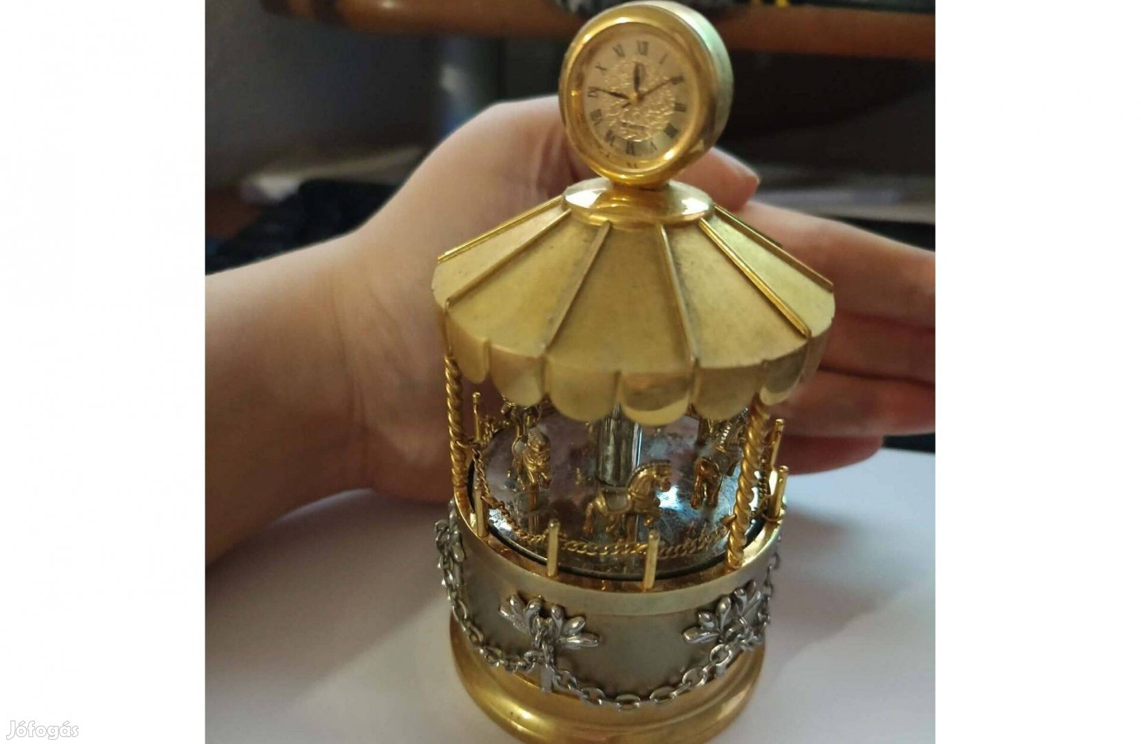 Aranyozott Zenélő Körhinta