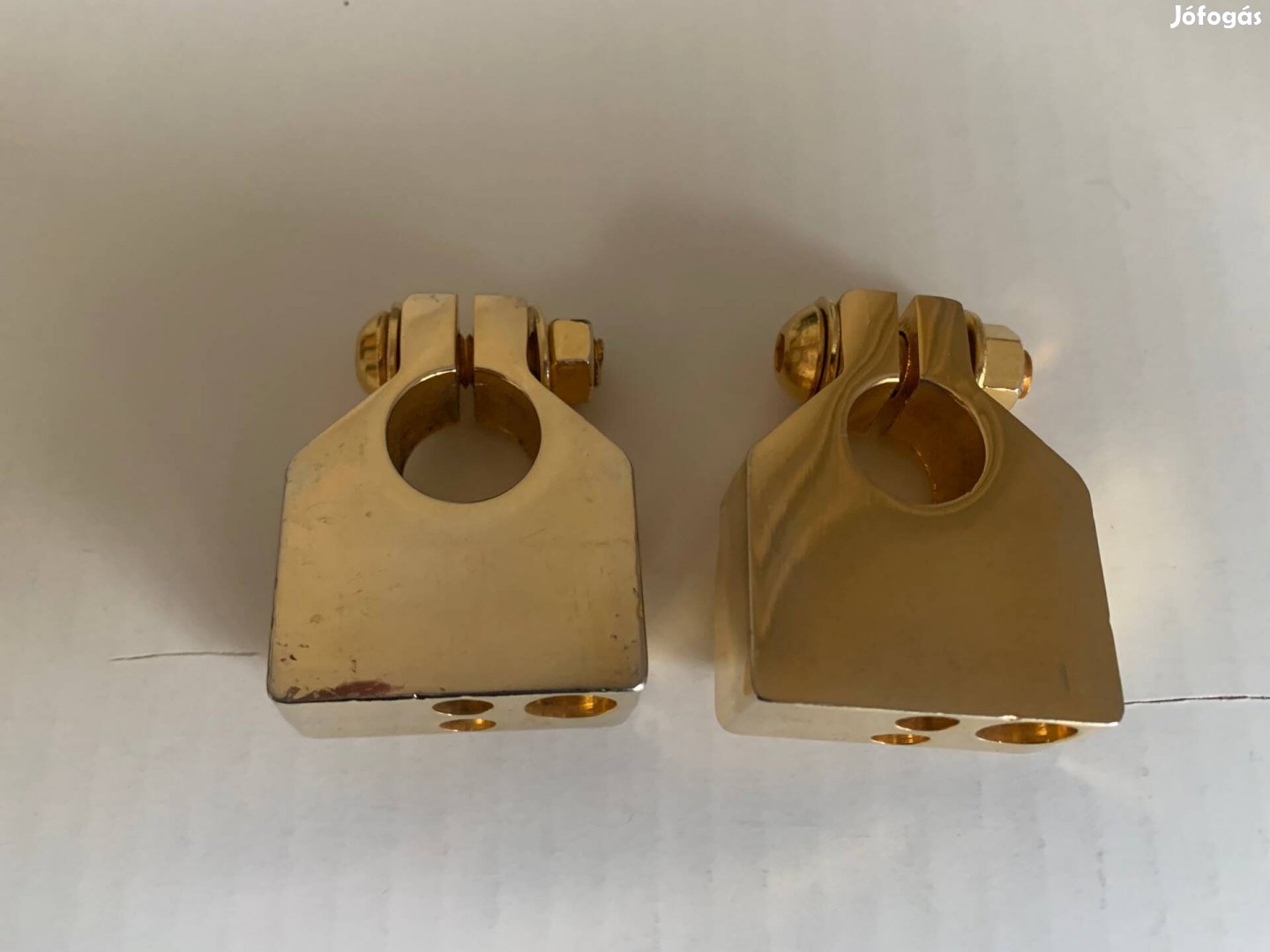 Aranyozott akkumulátor saruk, pozitív és negatív 2 db