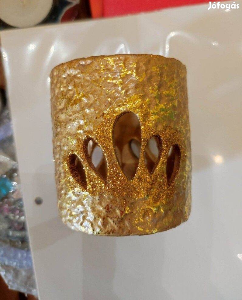 Aranyszínű kerámia mécsestartó karácsonyi gyertyatartó