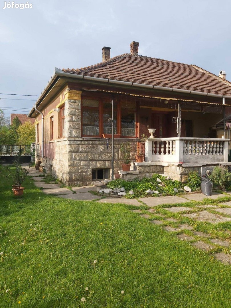 Árcsökkenés!! Miskolc- Martinkertvárosban Ház Eladó!