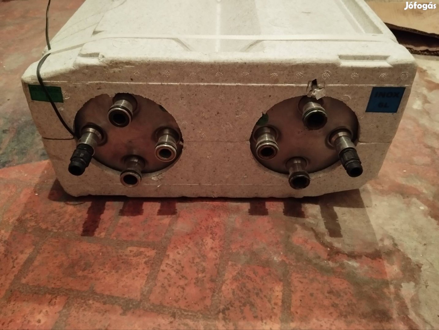 Ariston Clash B prémium 24?