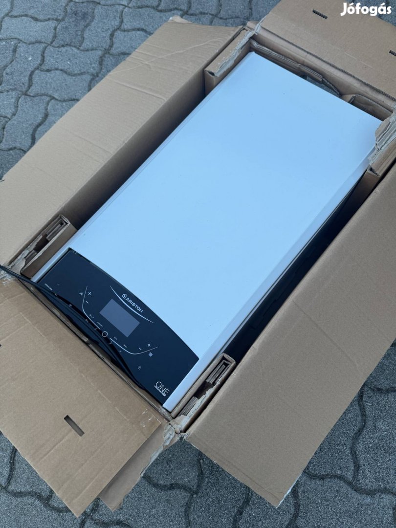 Ariston Genius One system 24