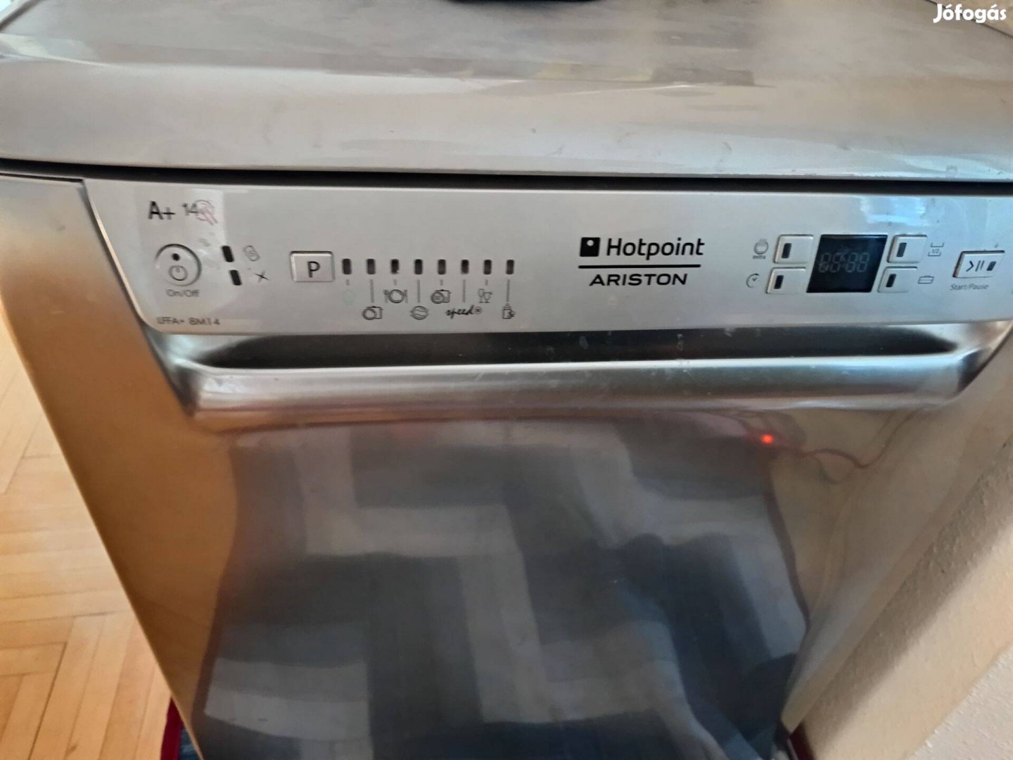 Ariston Hotpoint mosogatógép / 60 cm széles, szabadon álló