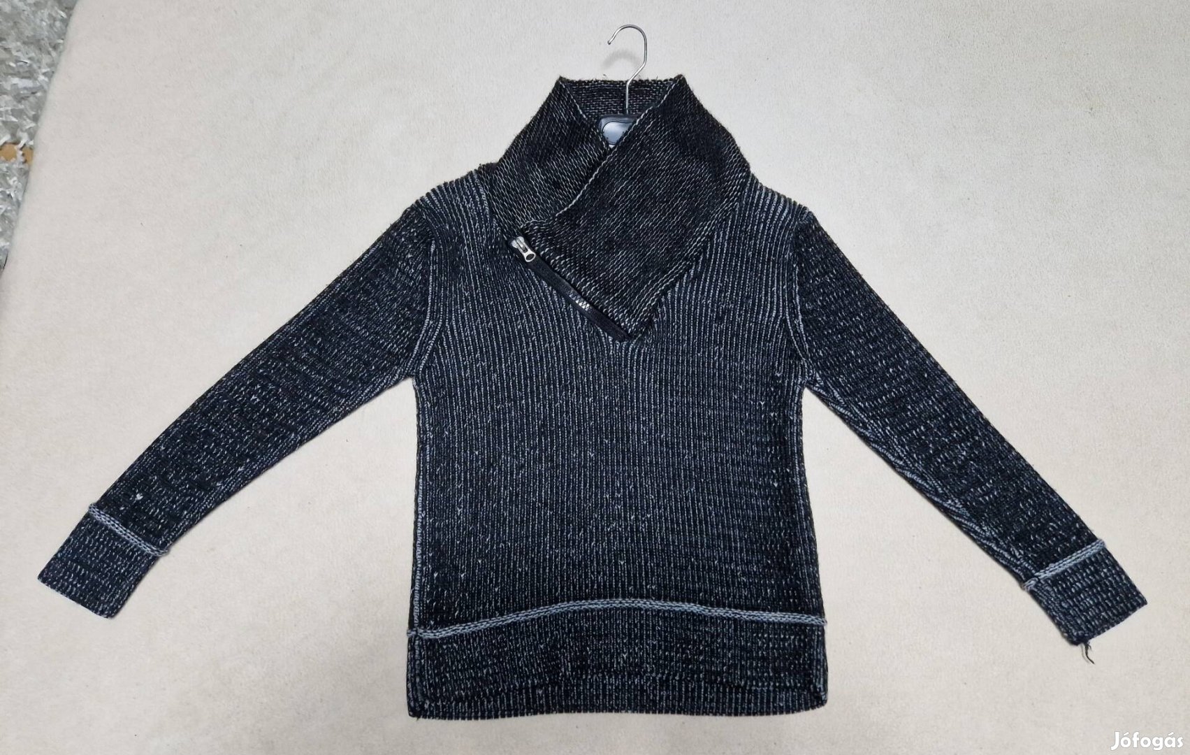 Armani Jeans elegáns férfi pulcsi pulóver