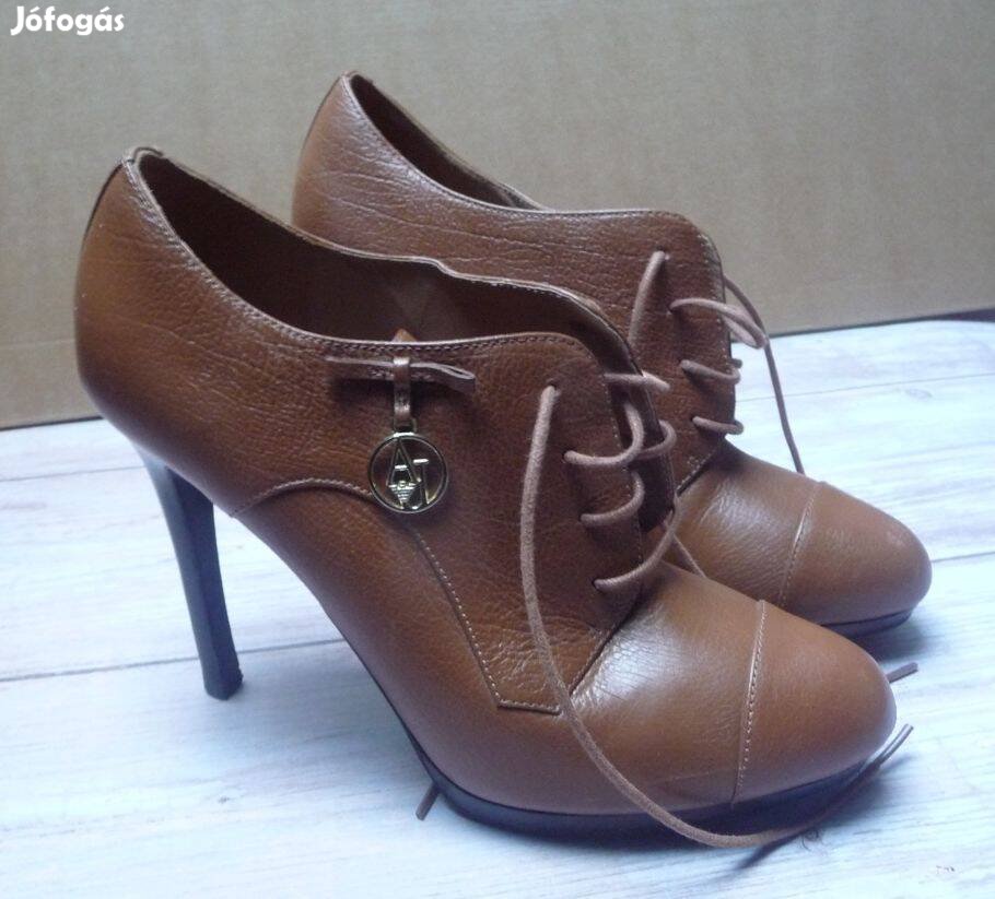 Armani női magassarkú cipő 39-es