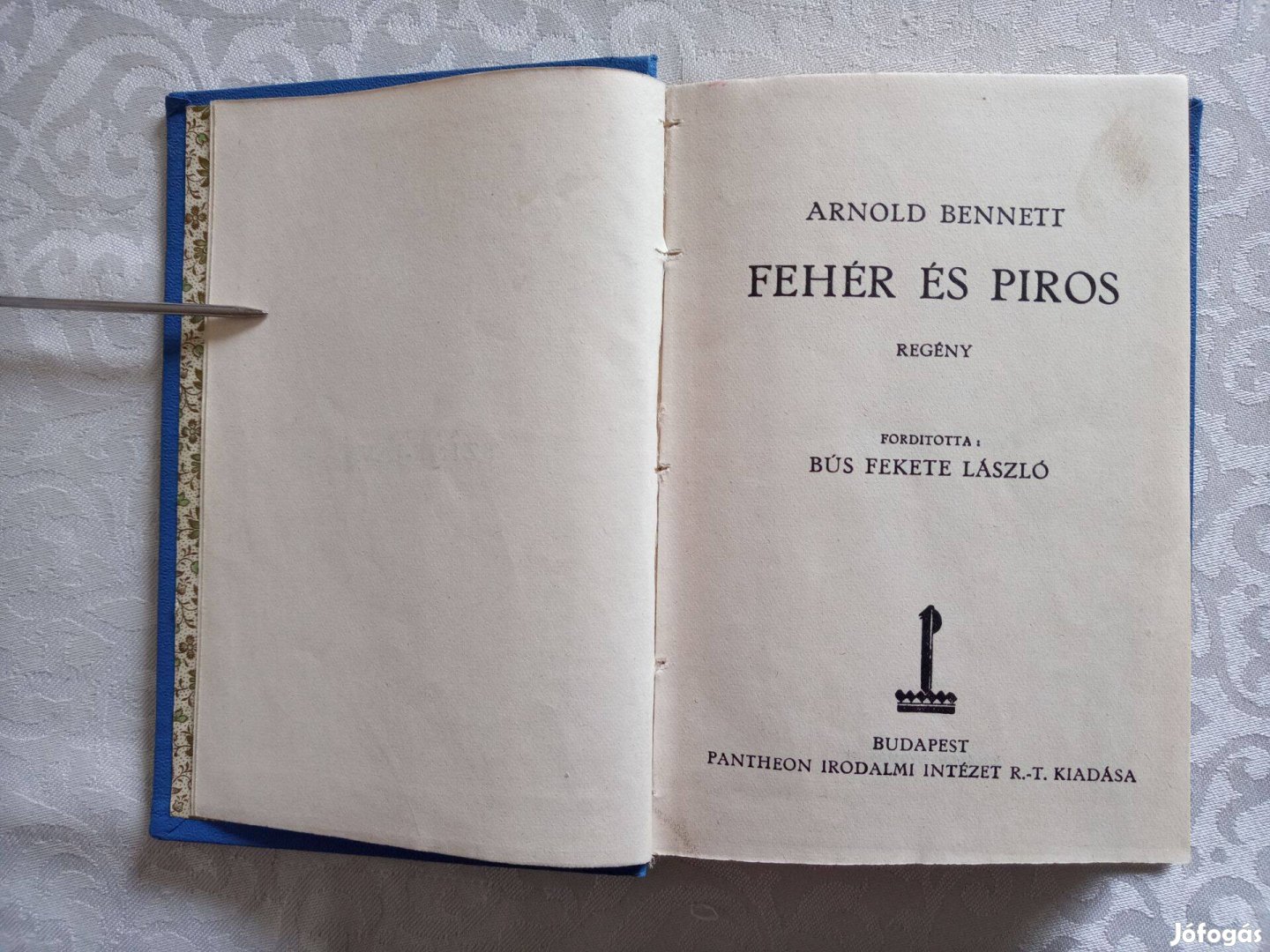 Arnold Bennett : Fehér és piros