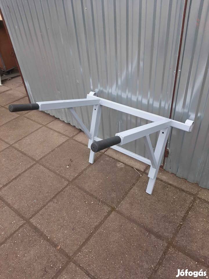 Arnold sport Bordásfalra akasztható tolódzkodó állvány