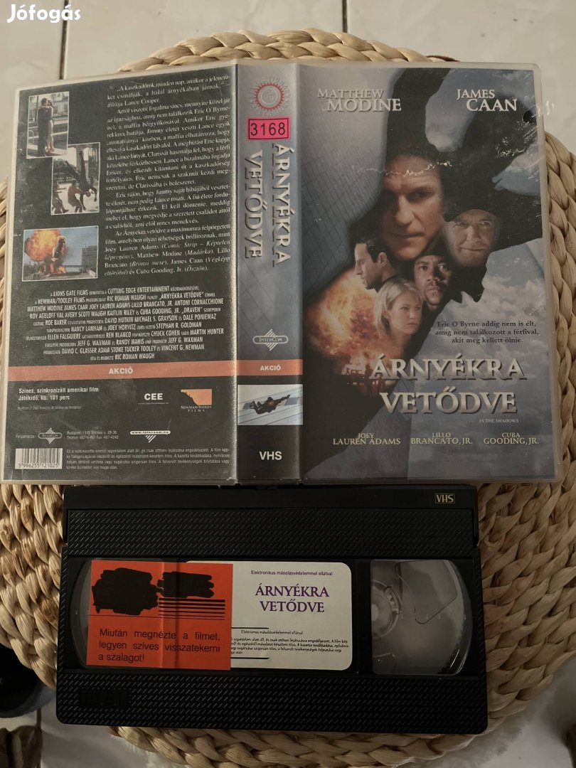 Árnyékra vetődve vhs