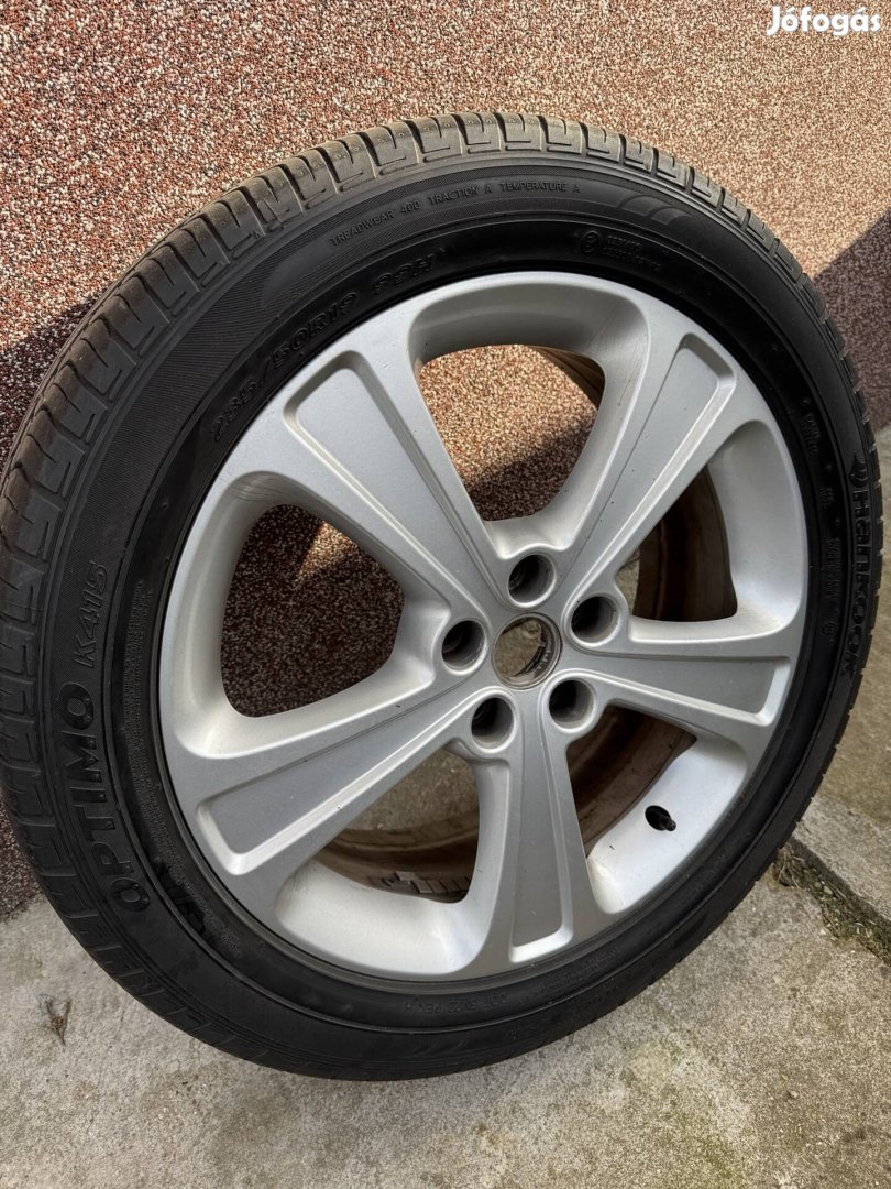 Áron alul Eladó Hankook 235/50 R19 nyári gumi 