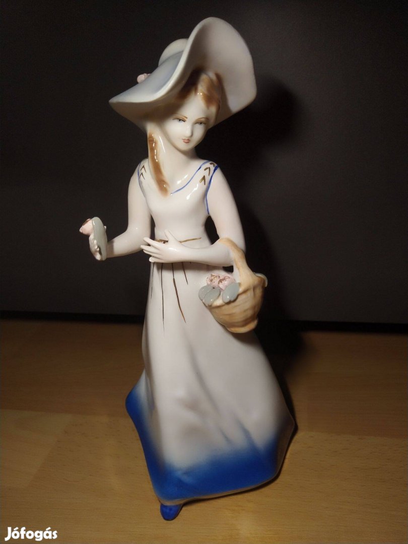 Arpo porcelán kalapos hölgy