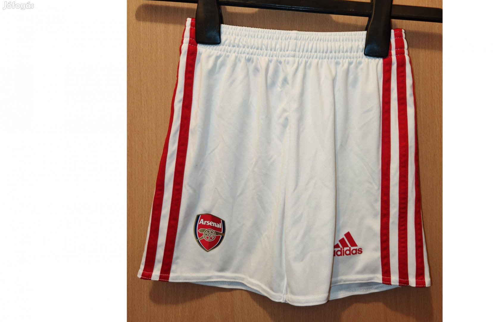 Arsenal eredeti adidas gyerek fehér rövid nadrág 116
