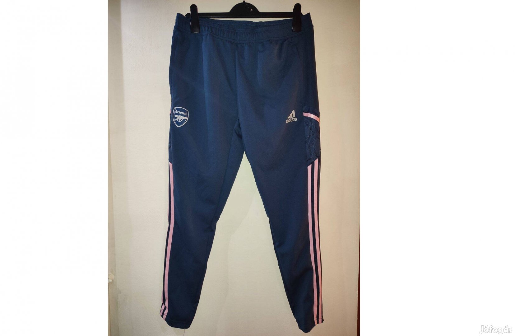 Arsenal sötétkék eredeti adidas hosszú nadrág (több méret)
