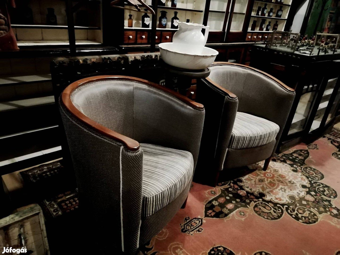 Art deco felújított fotelpár, keményfa patkó formájú fotelek, 1930-as