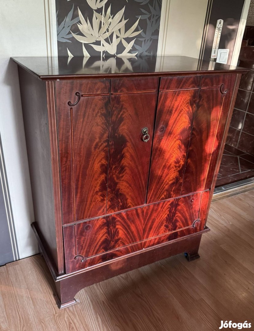 Art deco stílusú komód /tálaló / bárszekrény