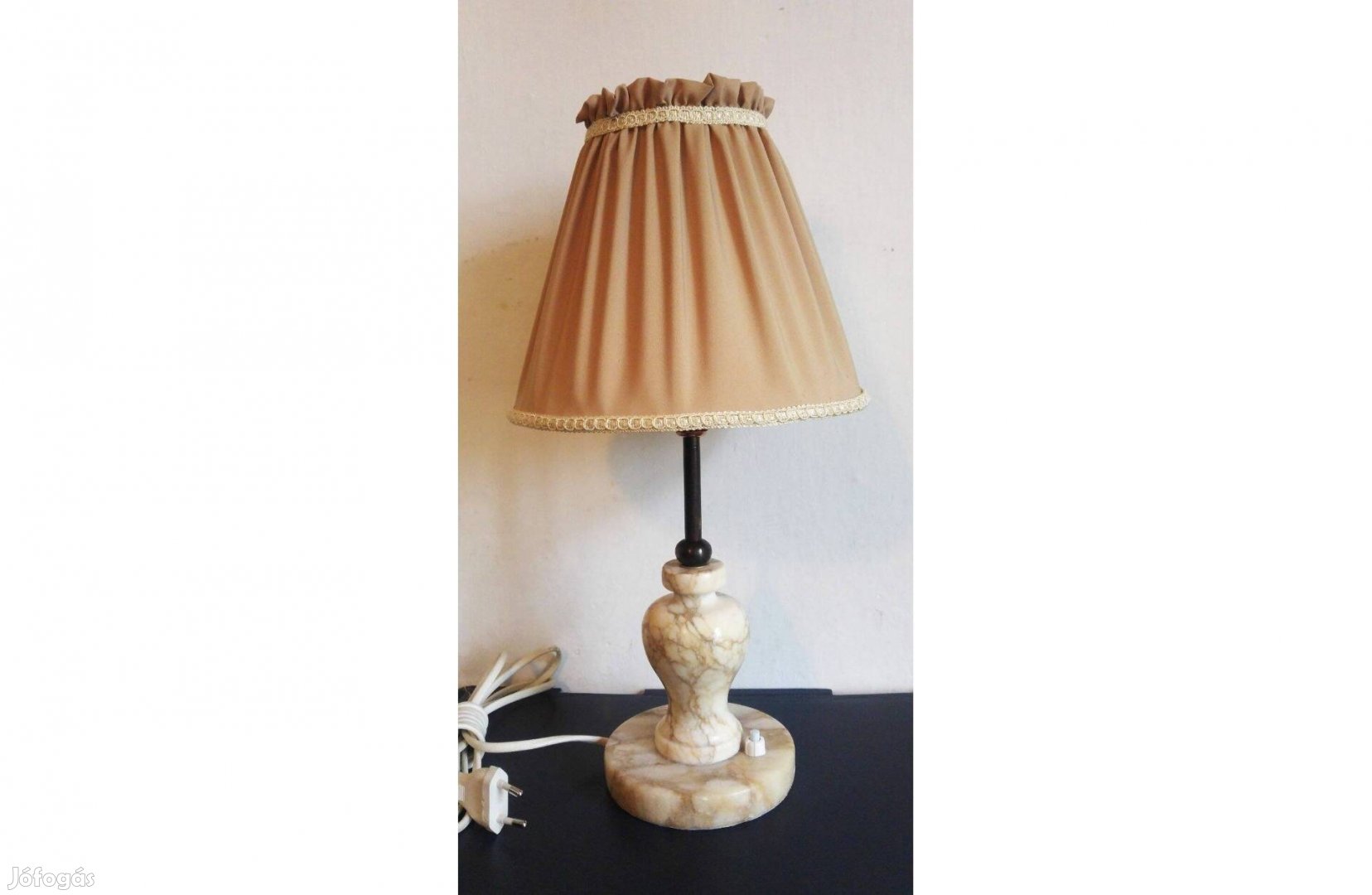 Artdeco asztali lámpa lámpaernyővel