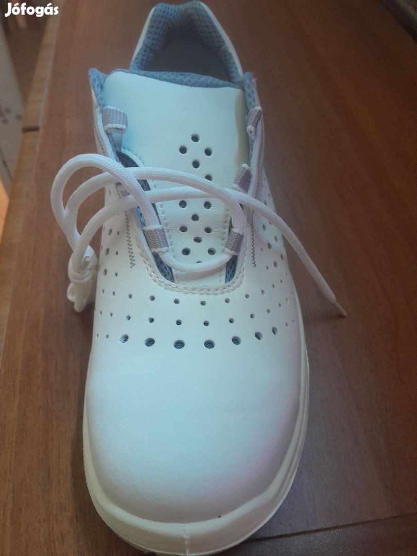 Artra Munkavédelmi Cipő