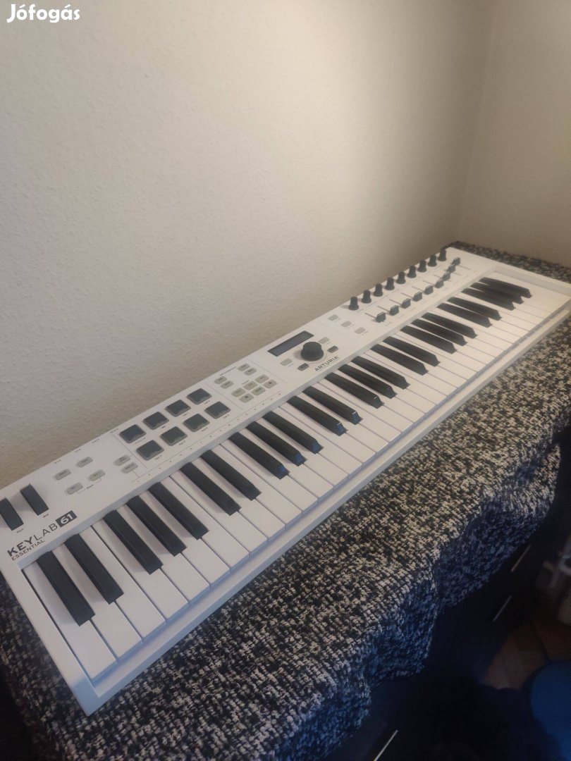 Arturia Keylab Essential 61 MIDI kontroller billentyűzet