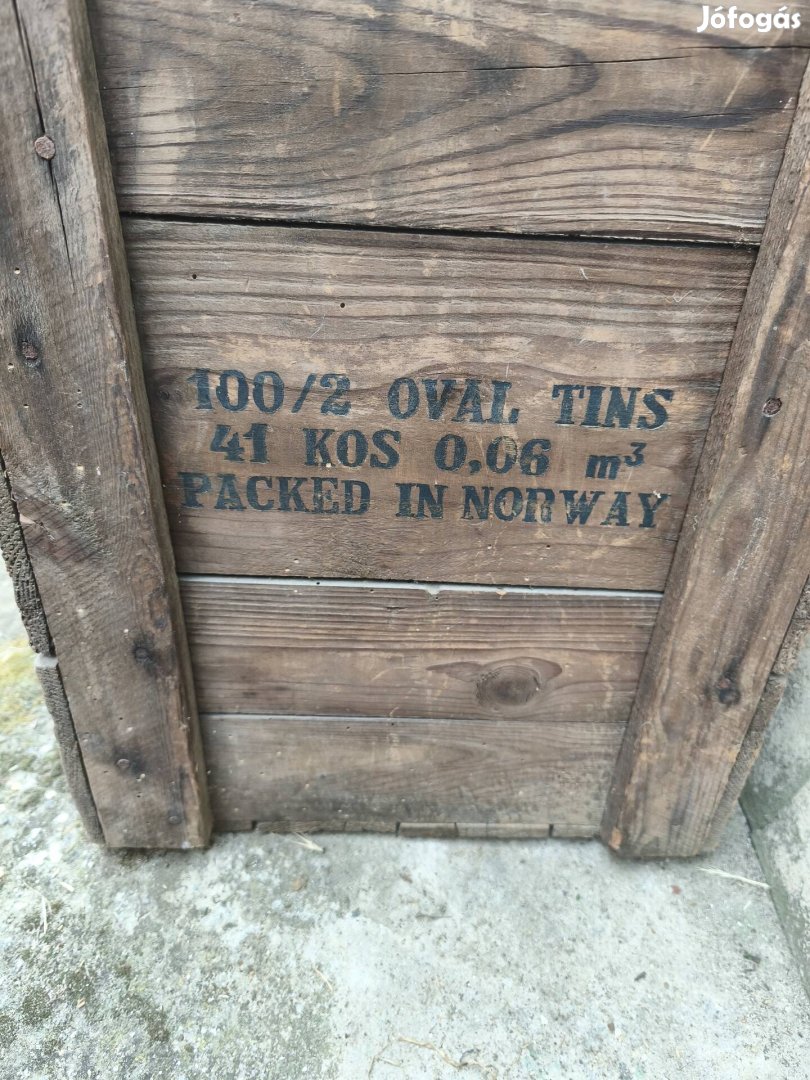 Árúszállításra használt fa láda