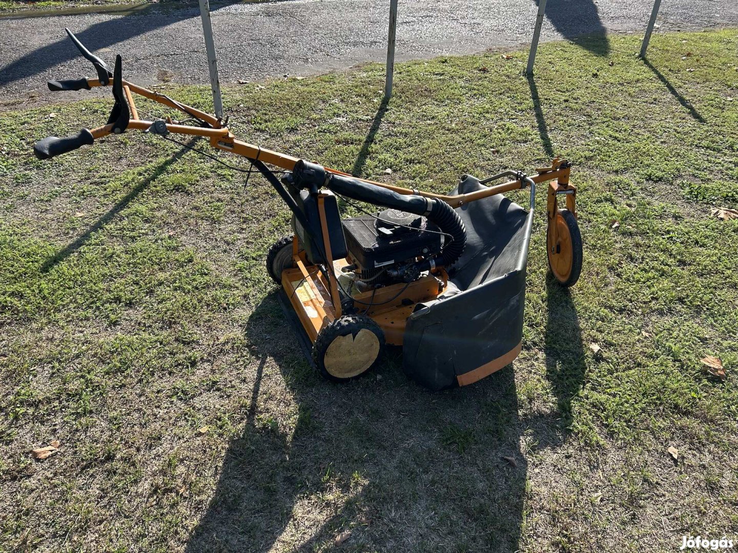 As 26 gazvágó fűnyíró javításra