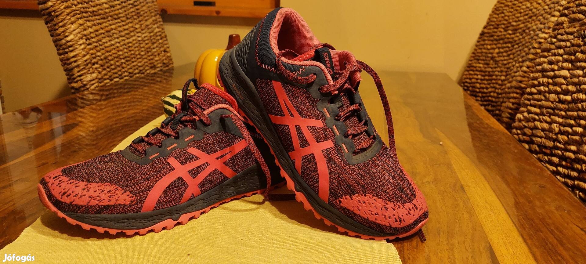 Asics Alpine XT női terepfutó cipő, túracipo 39