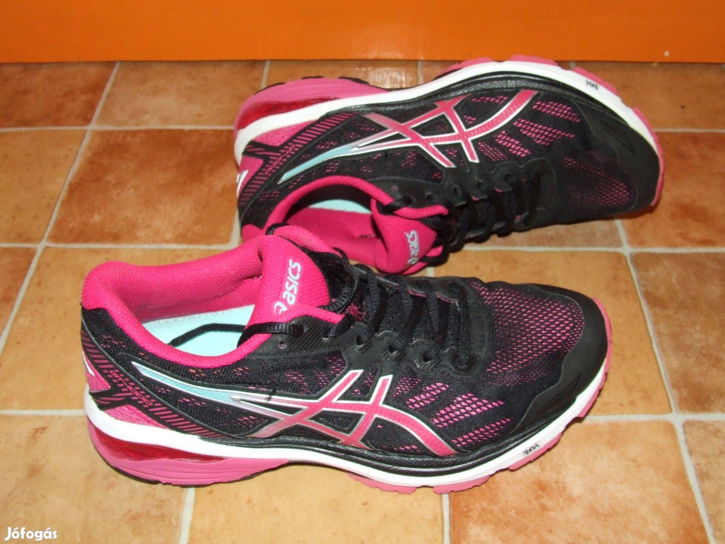 Asics cipő 39 méret