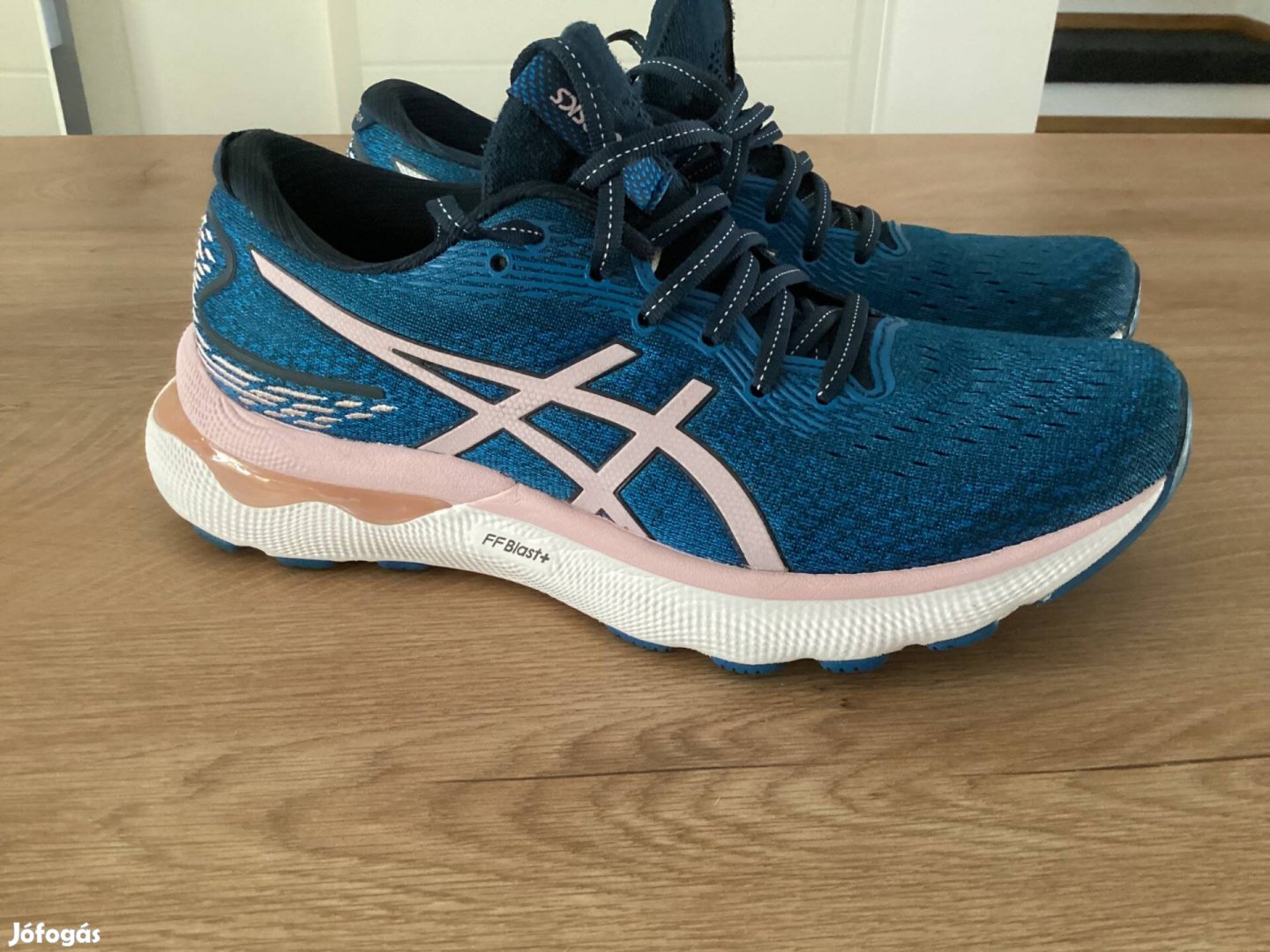 Asics gel nimbus 24 cipő 39,5