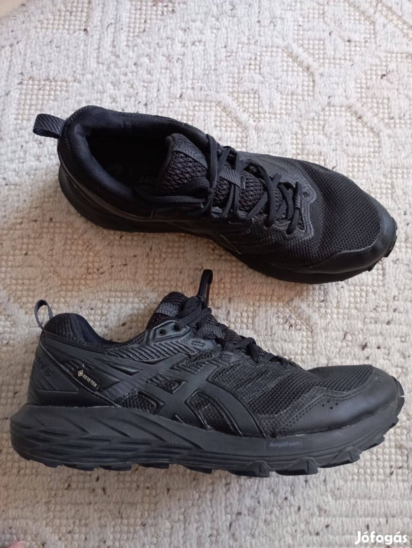 Asics gore-tex férfi sportcipő 42,5