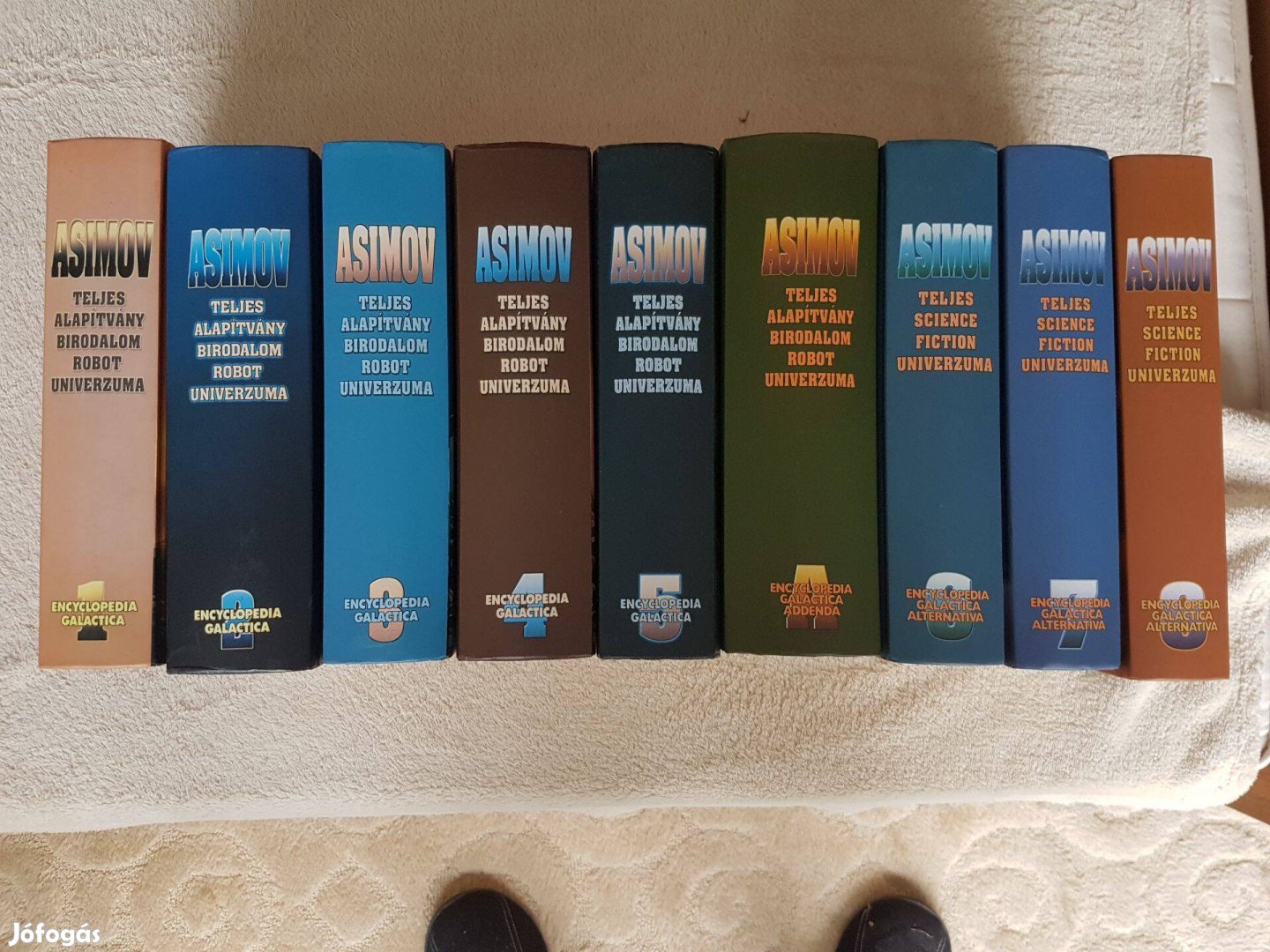 Asimov teljes Alapítvány.Sciente fiction sorozatából 10 kötet