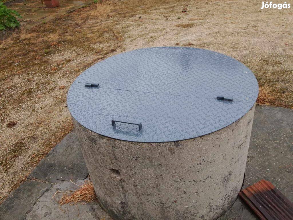 Ásott kút fedél