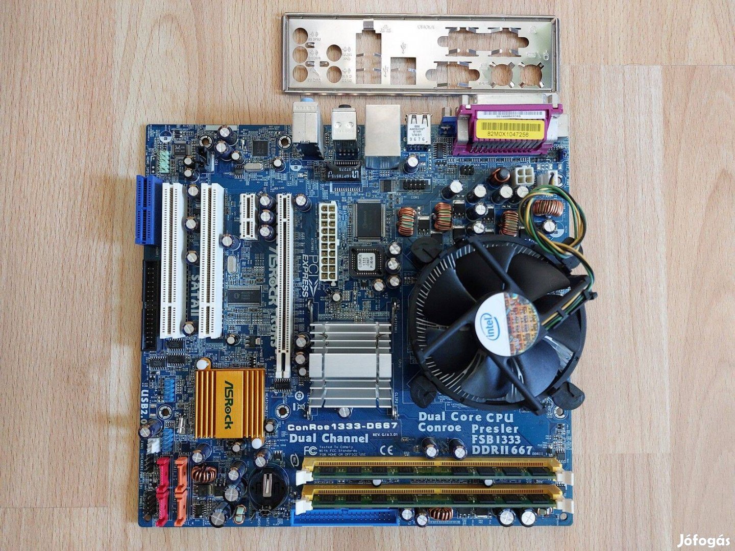 Asrock Conroe Presler alaplap, Core 2 Duo E7500