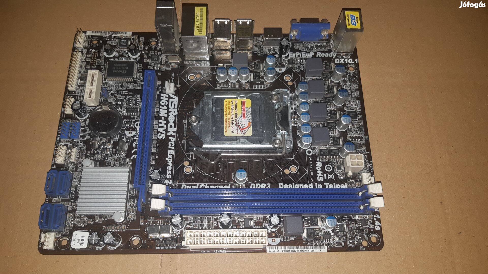 Asrock H61 M-HVS / 1155