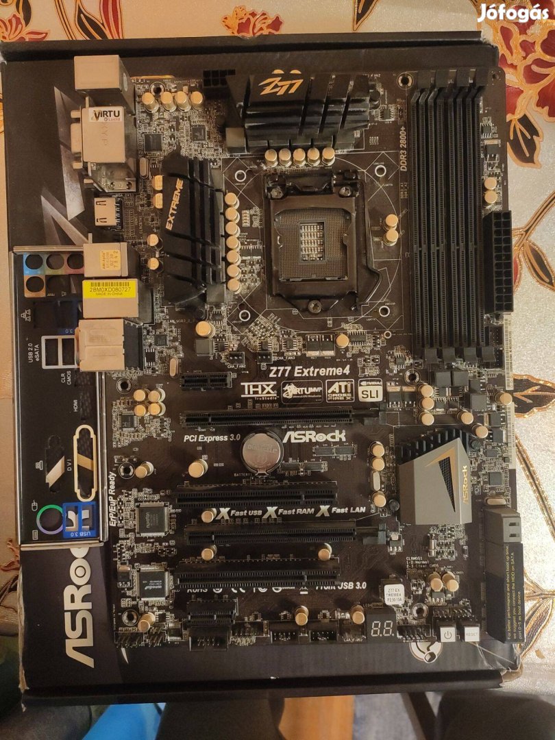 Asrock Z77 Extreme4 LGA1155 tuning alaplap