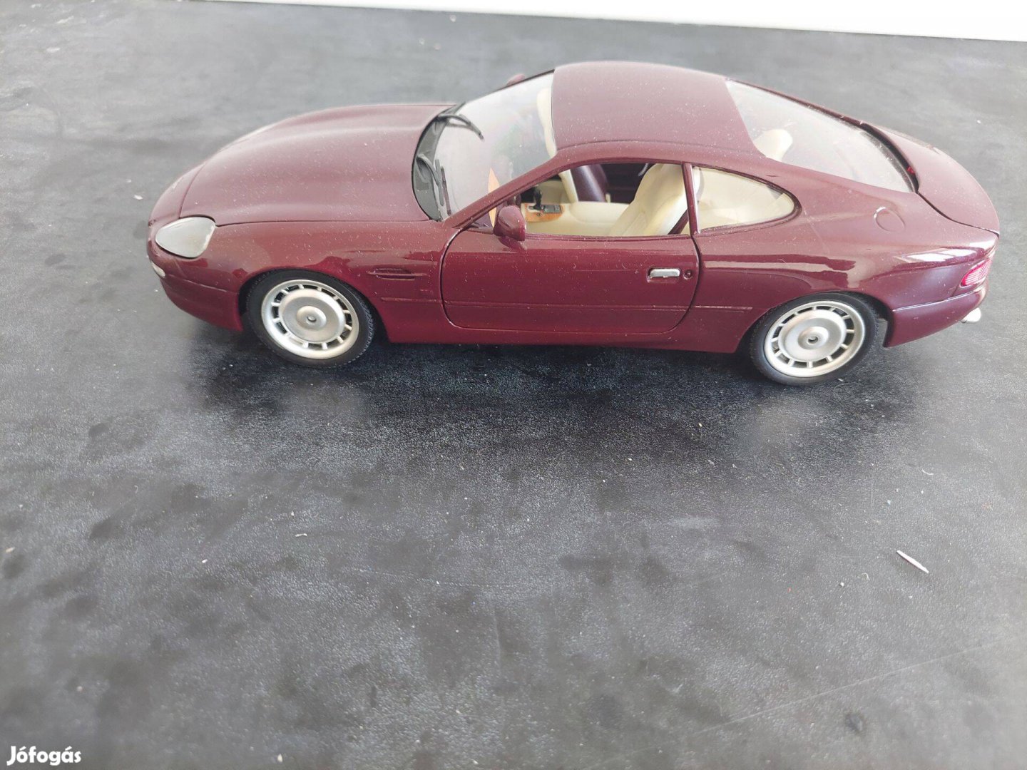 Aston Martin Db7 Guri Toy 1:18