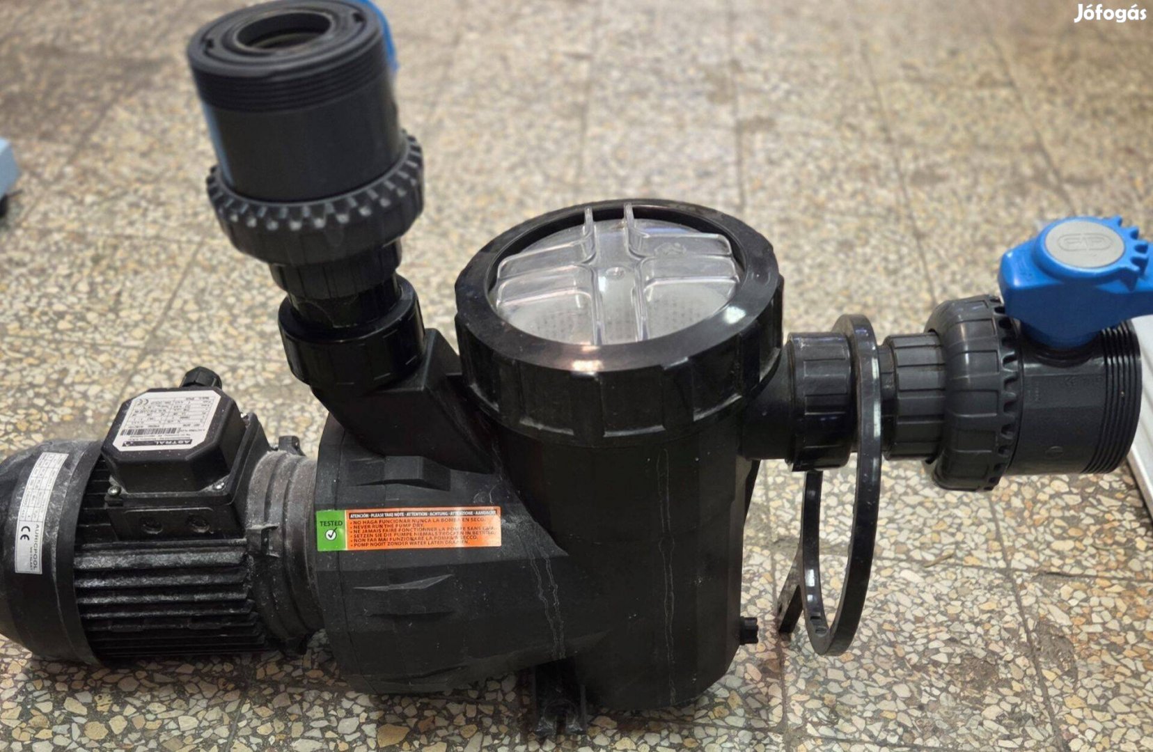 Astralpool Victoria Plus többfázisú medence , tó szivattyú