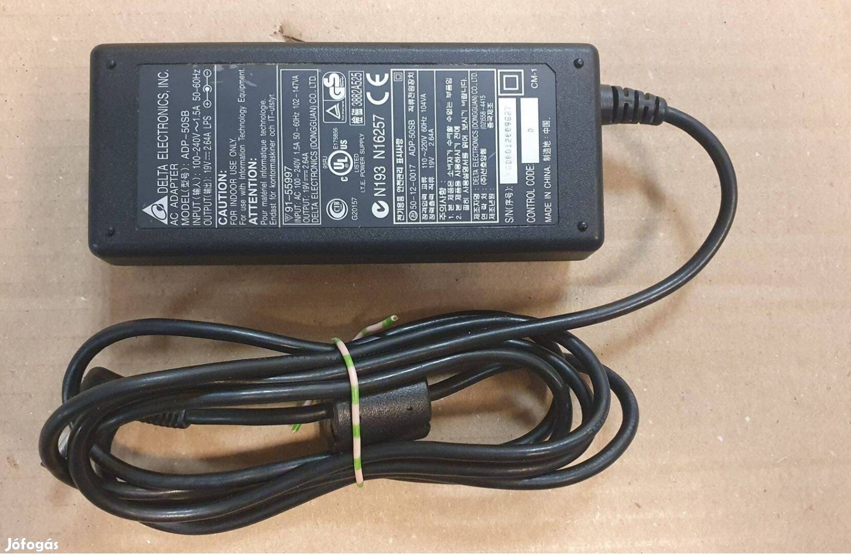 Asus 19V 2,64A 50W laptop notebook adapter töltő tápegység Delta
